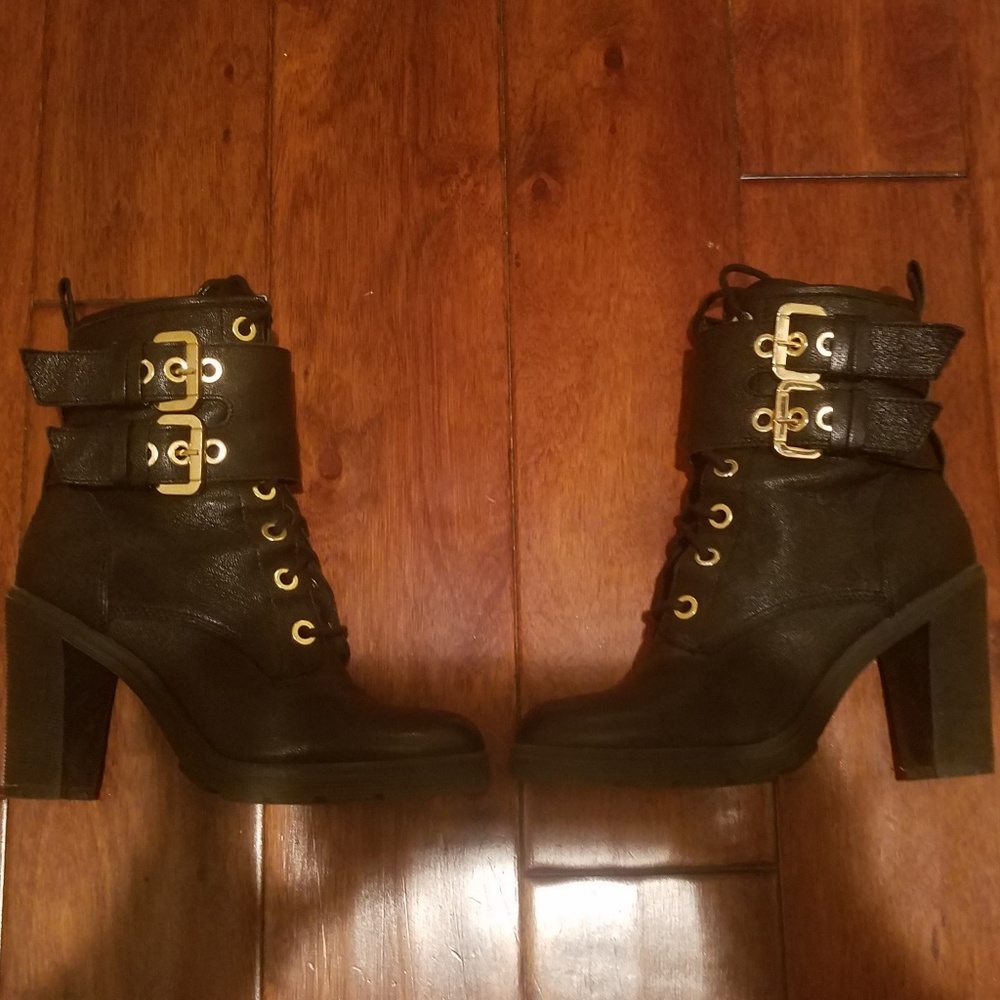 Guess booties - Picture 2 of 2